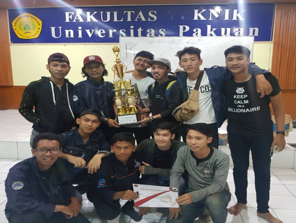 Tim Futsal Prodi Perencanaan Wilayah dan Kota Esa Unggul